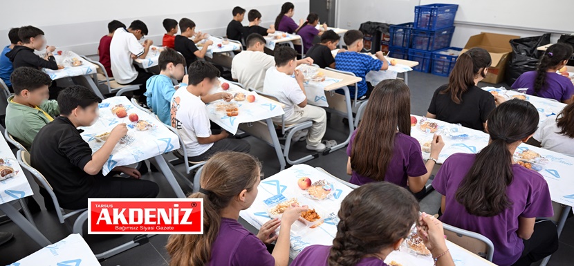 Mersin Büyükşehir’in Kurs Merkezleri İle Öğrenciler Yemeği Dert Etmiyor