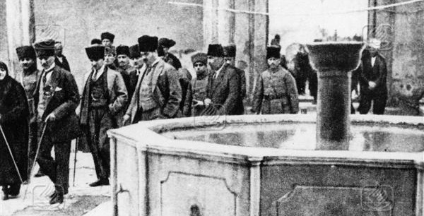 Atatürk Tarsus Ulu Cami’de