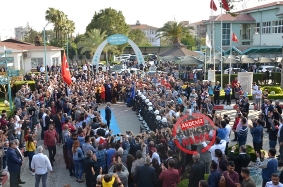Haluk Bozdoğan mazbatasını aldı, görevine başladı
