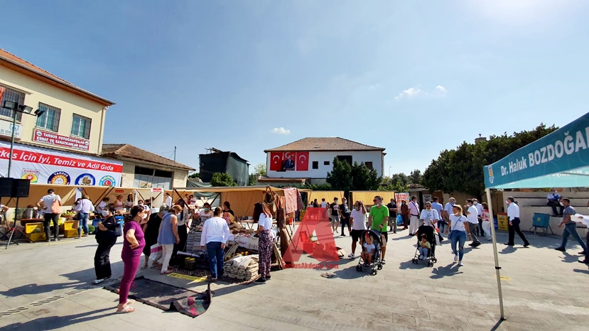 Dünyanın 70. Türkiye’nin 4. Yeryüzü Pazarı, Tarsus’ta düzenlenen törenle hizmete açıldı