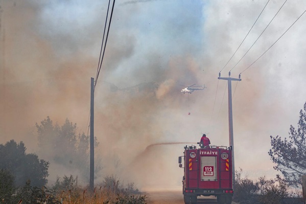 Mersin'de yaşanan orman yangınlarından fotolar
