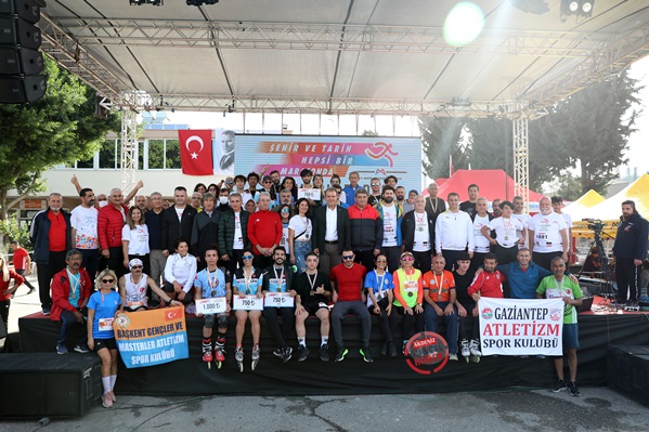 Mersin Büyükşehir tarafından “13. Uluslararası Tarsus Maratonu” düzenlendi 