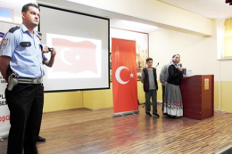 Tarsus'ta Öğrencilere Trafik Eğitimi Veriliyor