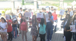 Onay Öğrencileri Karnelerini Aldı