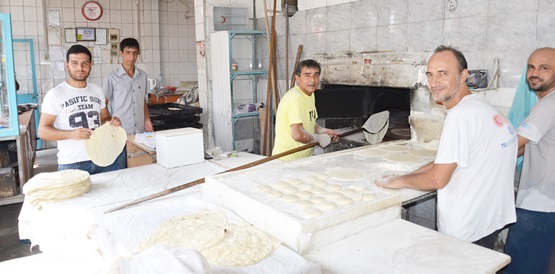 Açık Ekmek Ustalarının Zorlu İşi