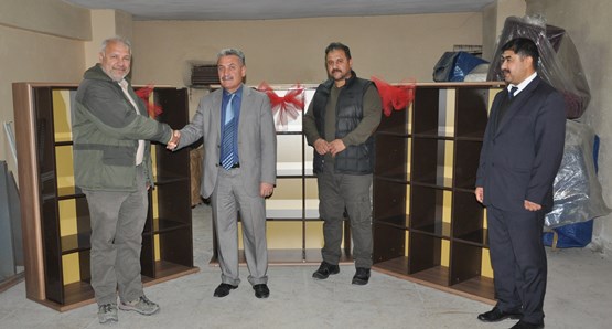 Avcılardan, Tarsus'ta Yakılan Okullara Kitaplık Desteği