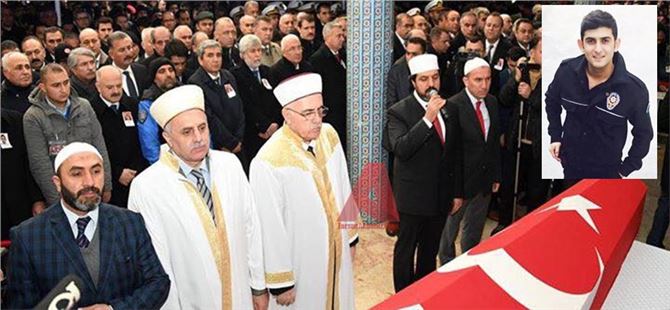 Şehit Polis Memuru Burak Yıldız Son Yolculuğuna Uğurlandı
