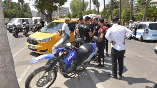 Yunus Polisleri Kaza Yaptı: 2 Yaralı