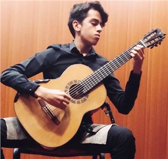 Liseli Gitarist Barkan, Dünyadaki 20 Finalist Arasında