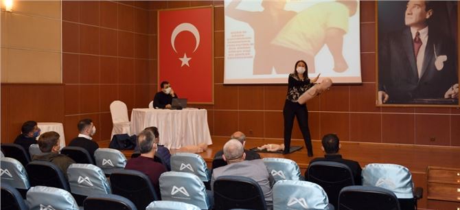 Büyükşehir personeli doğru ilk yardımı öğreniyor 