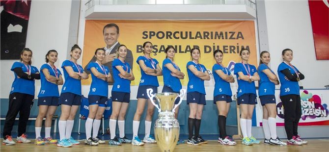 Namağlup Şampiyon Hentbolcular 1. Lig’e Hazırlanıyor
