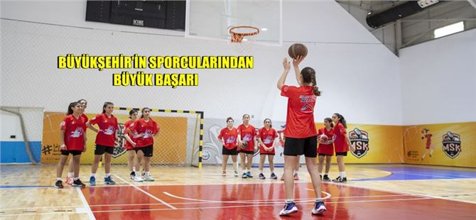 Büyükşehir’in Genç Basketbolcuları Gelişim Kampı’na Davet Edildi