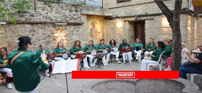 TADEKA Kadın Ritim Grubundan Mini Konser